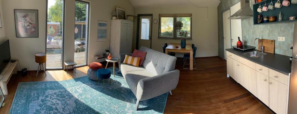 Apartament Bb De Woonboot Anna Paulowna Zewnętrze zdjęcie